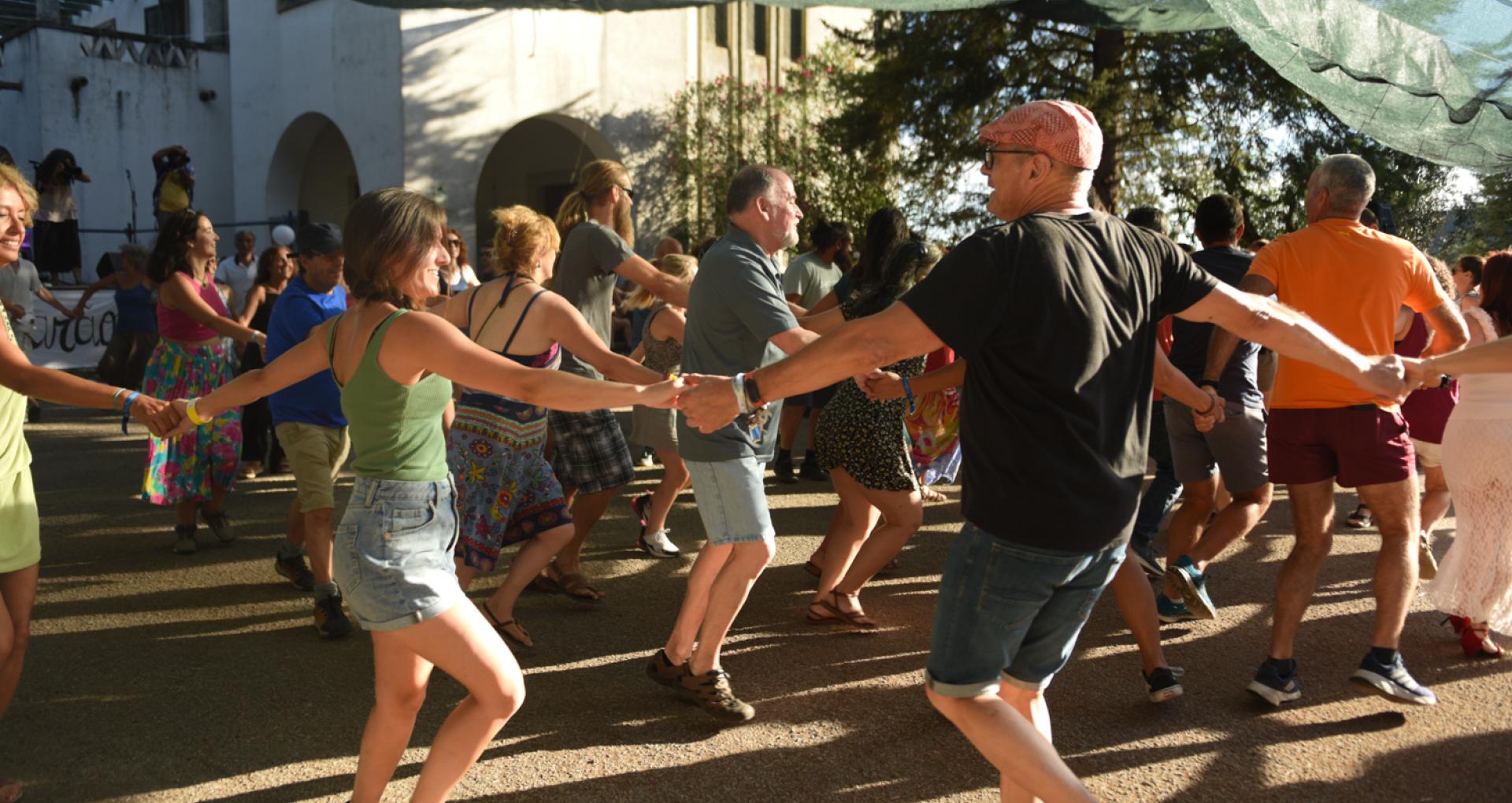 Festival de dancas do mundo - Dançarão