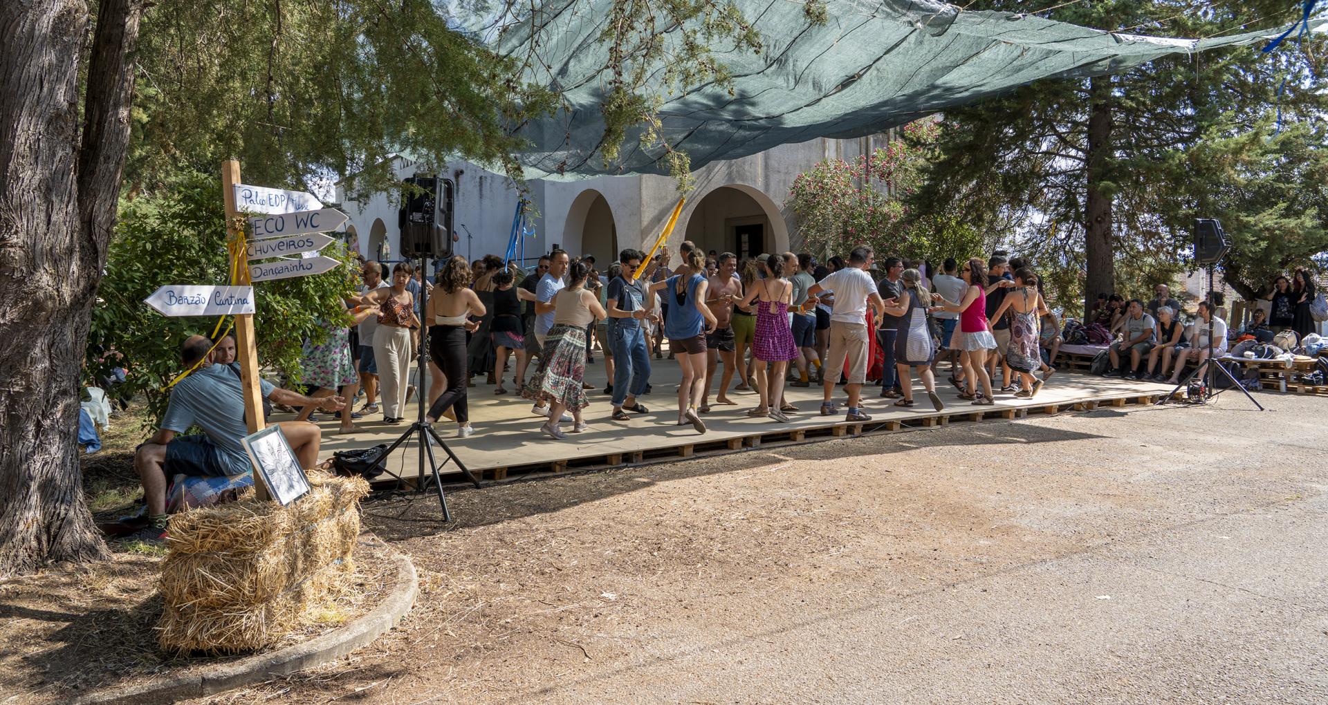 Festival de danças do mundo - Dançarão