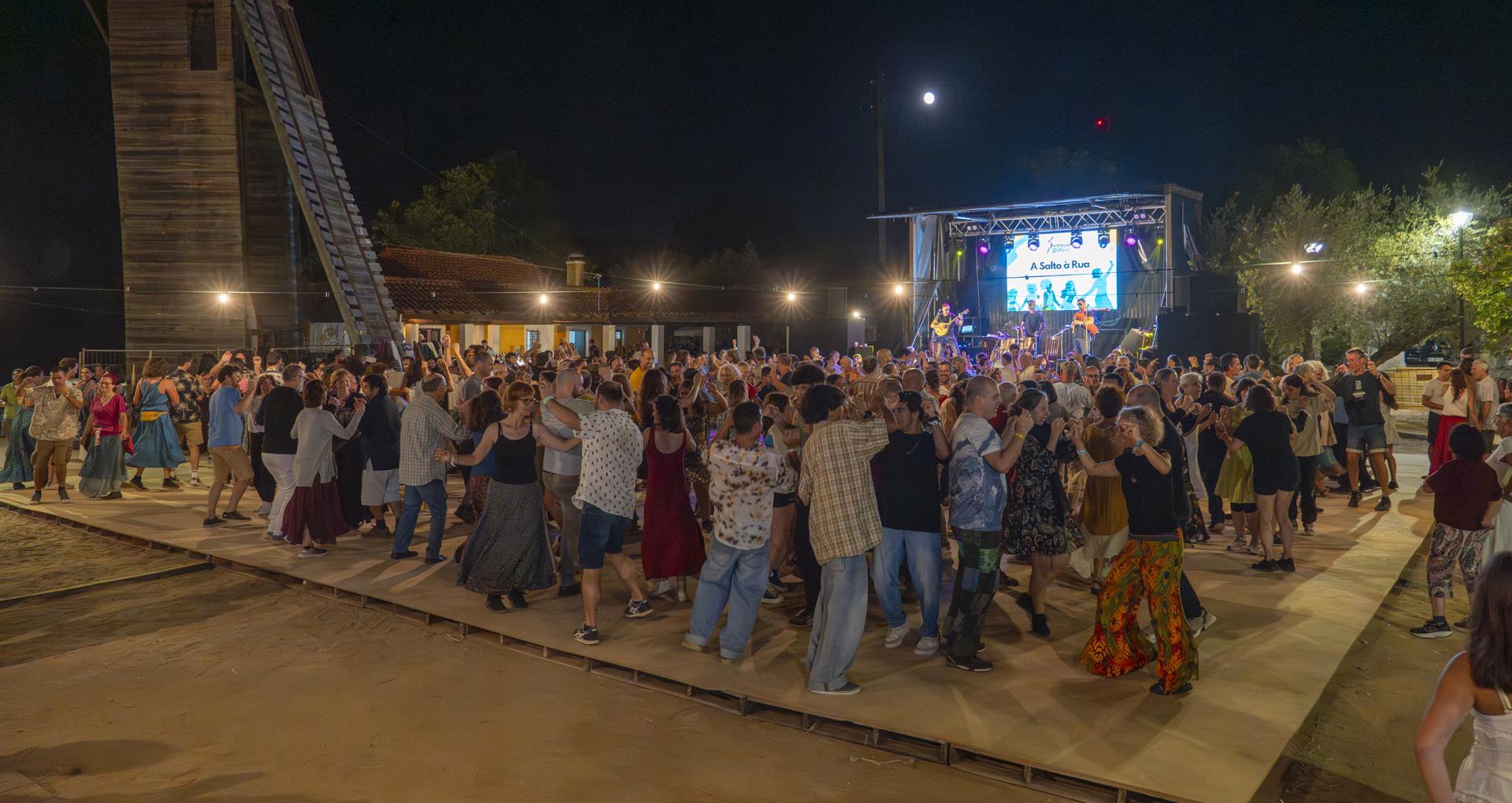 Festival de danças do mundo - Dançarão