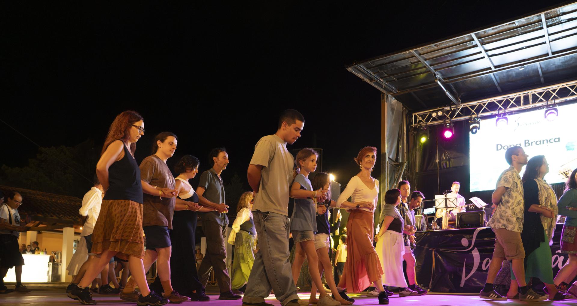 Festival de danças do mundo - Dançarão